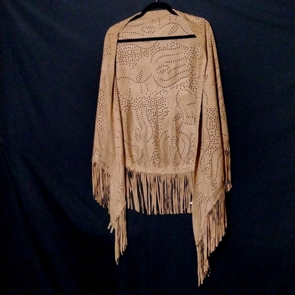 NWOT Macchia di Ruggine Brown Soft Suede Style Fringed and Studded Shawl OSFM